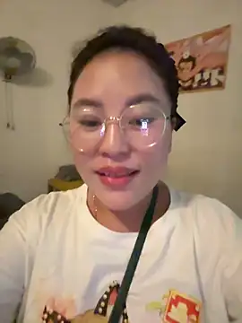 Snapshot of Lina-Naughty chatting on April 24, 2026, 4:20 pm Lina-Naughty online show from April 24, 2026, 4:20 pm