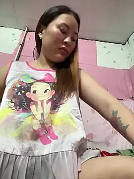 Snapshot of Lina-Naughty chatting on April 19, 2026, 5:52 am Lina-Naughty online show from April 19, 2026, 5:52 am
