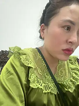 Snapshot of Lina-Naughty chatting on May 23, 2026, 5:12 pm Lina-Naughty online show from May 23, 2026, 5:12 pm