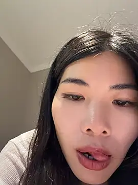Snapshot of Xiaoyunduo1 chatting on June 12, 2026, 3:10 pm Xiaoyunduo1 online show from June 12, 2026, 3:10 pm