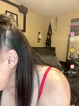 Snapshot of taylorsunshine chatting on May 6, 2026, 9:52 pm taylorsunshine online show from May 6, 2026, 9:52 pm