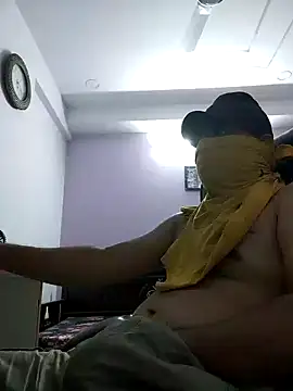 Snapshot of noonekinghere chatting on March 31, 2026, 11:40 pm noonekinghere online show from March 31, 2026, 11:40 pm