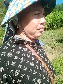 Snapshot of jikey-bibi chatting on May 13, 2026, 9:05 am jikey-bibi online show from May 13, 2026, 9:05 am