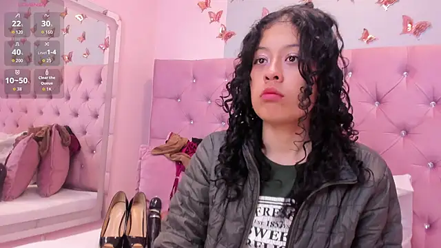 Snapshot of Kaira_luxury chatting on May 12, 2026, 11:00 pm Kaira luxury online show from May 12, 2026, 11:00 pm