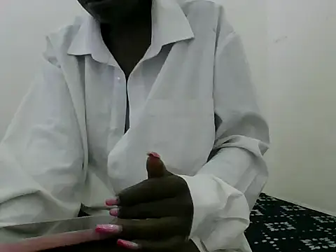 Snapshot of Thandiwe2003 chatting on April 13, 2026, 5:17 pm Thandiwe2003 online show from April 13, 2026, 5:17 pm