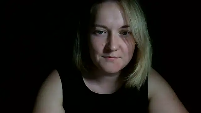 TinaKittyX online show from May 11, 2026, 8:17 pm
