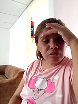 Snapshot of Zafiro_MD chatting on June 3, 2026, 2:33 pm Zafiro MD online show from June 3, 2026, 2:33 pm