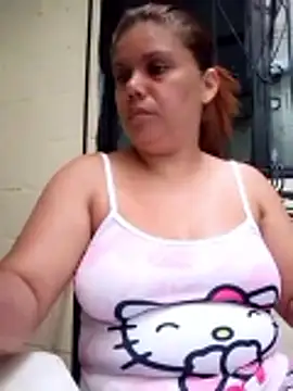 Snapshot of Zafiro_MD chatting on May 18, 2026, 1:27 pm Zafiro MD online show from May 18, 2026, 1:27 pm