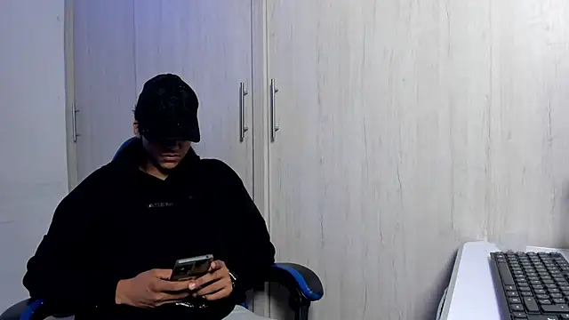 dante martinez online show from April 9, 2026, 8:26 pm