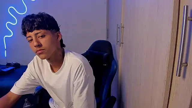 dante martinez online show from April 2, 2026, 8:15 pm