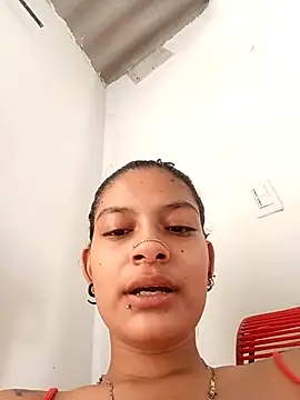 Snapshot of Lyra_Siren chatting on April 28, 2026, 4:22 pm Lyra Siren online show from April 28, 2026, 4:22 pm