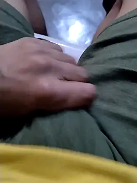 Daddy 004   online show from April 21, 2026, 5:58 am