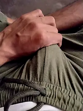 Daddy 004   online show from April 23, 2026, 12:00 pm