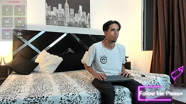 Snapshot of Alessandro_Abruzzo chatting on May 12, 2026, 3:03 am Alessandro Abruzzo online show from May 12, 2026, 3:03 am