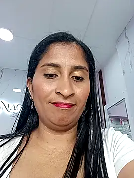 SofiaMendez1  online show from April 16, 2026, 4:19 pm