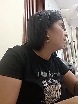 SofiaMendez1  online show from June 3, 2026, 1:23 pm