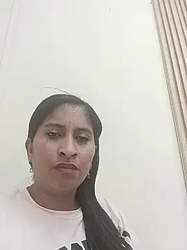 Snapshot of SofiaMendez1_ chatting on July 11, 2026, 5:35 pm SofiaMendez1 online show from July 11, 2026, 5:35 pm