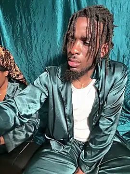 Fijixxxx online show from April 19, 2026, 4:24 am