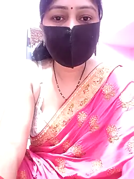 Pinki-girl online show from May 14, 2026, 4:53 am