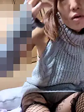 mikuchi1019 online show from April 15, 2026, 6:52 am