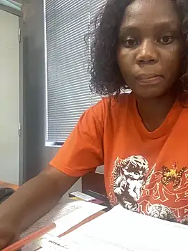 Snapshot of Siwe30 chatting on May 19, 2026, 6:31 am Siwe30 online show from May 19, 2026, 6:31 am