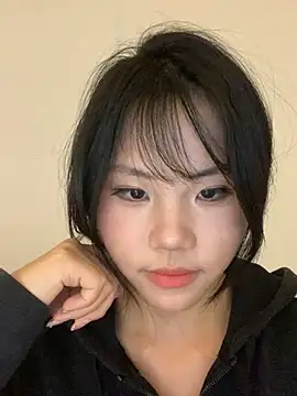 Snapshot of Lina_577 chatting on April 9, 2026, 6:41 am Lina 577 online show from April 9, 2026, 6:41 am