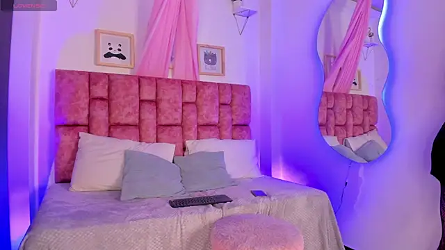 angelcherrypie online show from April 9, 2026, 11:49 am