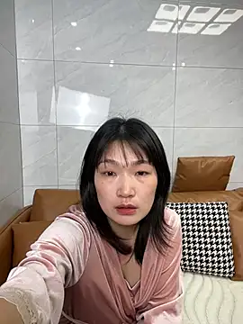 Alice168168 online show from April 2, 2026, 4:02 pm