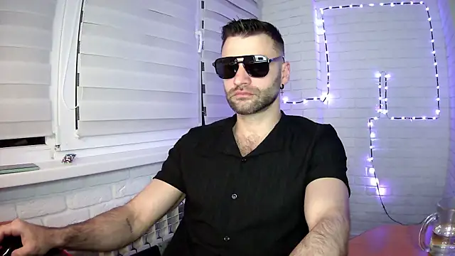 DaddySlava online show from April 25, 2026, 6:16 pm