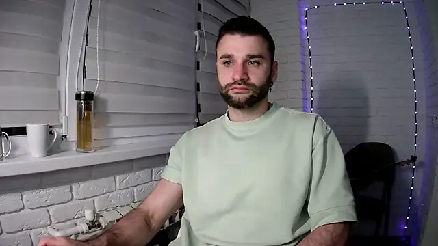 DaddySlava online show from April 20, 2026, 6:20 pm