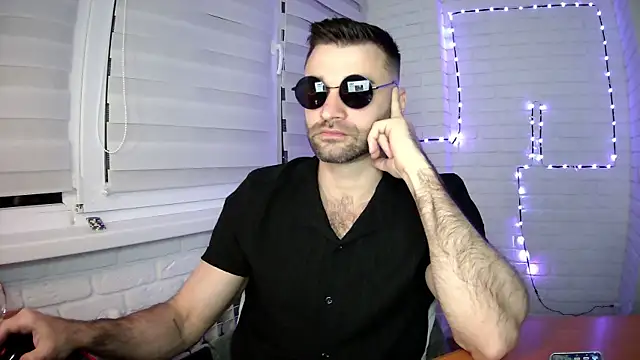 DaddySlava online show from April 24, 2026, 6:21 pm