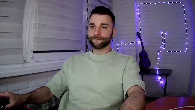 DaddySlava online show from May 1, 2026, 6:13 pm