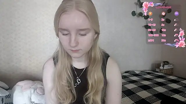 Snapshot of ForwentSeat chatting on May 8, 2026, 7:45 am ForwentSeat online show from May 8, 2026, 7:45 am