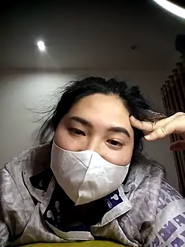 Snapshot of Alicee_001 chatting on April 11, 2026, 4:10 pm Alicee 001 online show from April 11, 2026, 4:10 pm