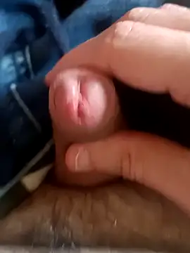 olivaissul online show from April 8, 2026, 1:23 pm