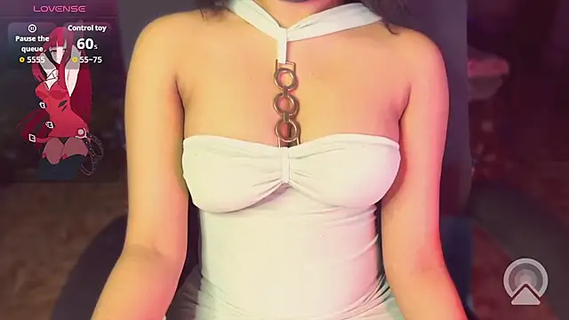 Snapshot of MissVeloura chatting on May 17, 2026, 9:48 pm MissVeloura online show from May 17, 2026, 9:48 pm