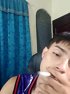 Thebestboyhot online show from May 13, 2026, 6:53 am
