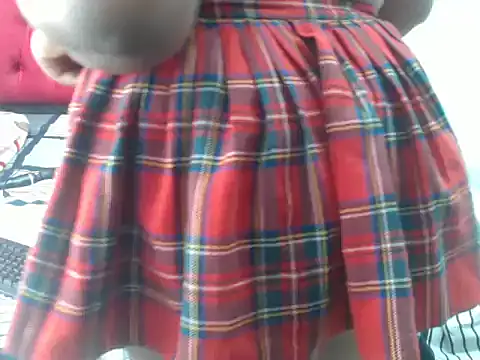 Snapshot of GaggingQuuen chatting on April 3, 2026, 2:12 pm GaggingQuuen online show from April 3, 2026, 2:12 pm