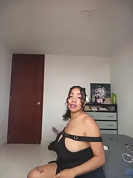 Wolfamara online show from July 5, 2026, 2:57 pm