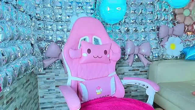 Snapshot of candy-paris chatting on June 30, 2026, 3:01 pm candy-paris online show from June 30, 2026, 3:01 pm