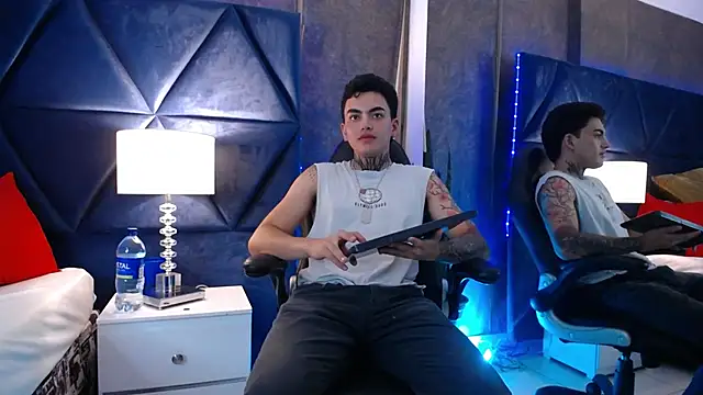 SiriusNoir online show from April 8, 2026, 3:52 am