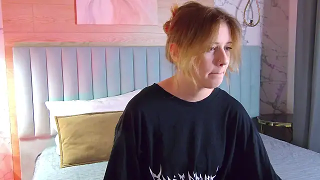 Snapshot of Mila_blum chatting on April 10, 2026, 5:20 pm Mila blum online show from April 10, 2026, 5:20 pm