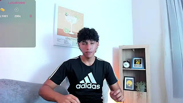 Snapshot of angel_kael chatting on April 9, 2026, 2:46 am angel kael online show from April 9, 2026, 2:46 am