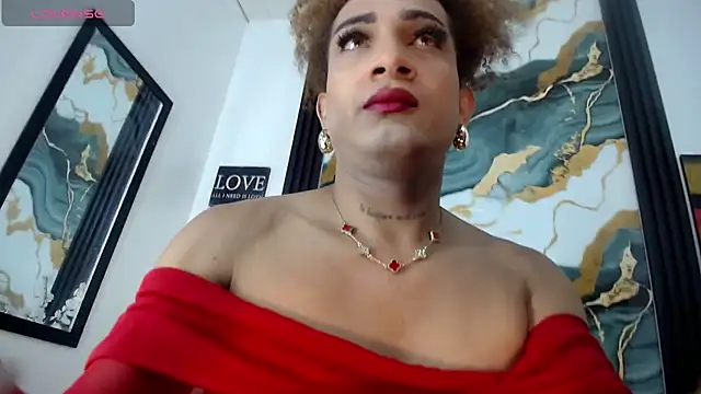 Snapshot of Sharlotte_Jones chatting on April 8, 2026, 11:22 am Sharlotte Jones online show from April 8, 2026, 11:22 am