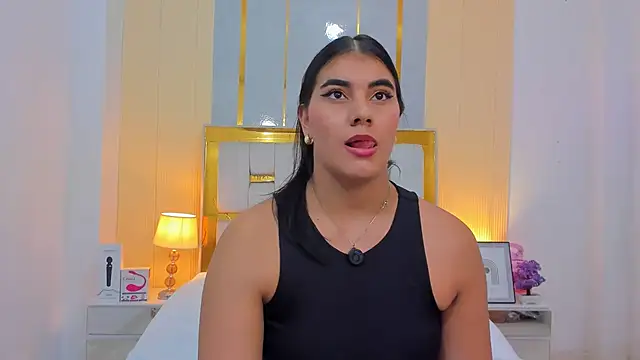 Snapshot of Alara_Keyy chatting on April 24, 2026, 4:20 pm Alara Keyy online show from April 24, 2026, 4:20 pm