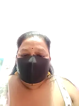 Snapshot of PINKI_024 chatting on April 5, 2026, 5:58 am PINKI 024 online show from April 5, 2026, 5:58 am