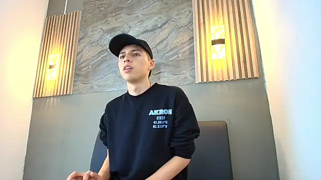 KENNY HANK online show from April 8, 2026, 5:20 am