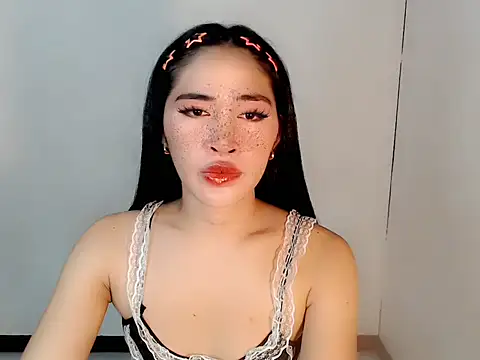 Snapshot of urasiankylie chatting on April 29, 2026, 5:30 pm urasiankylie online show from April 29, 2026, 5:30 pm