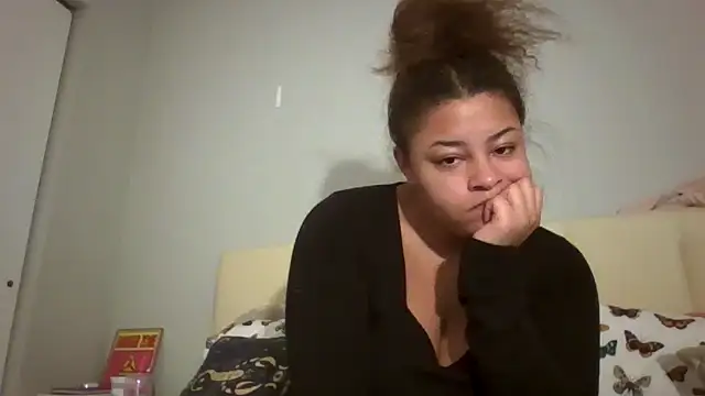Snapshot of madzbailey chatting on April 5, 2026, 11:17 am madzbailey online show from April 5, 2026, 11:17 am