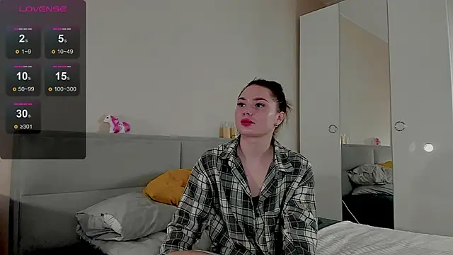Snapshot of Aphrodite_Portman chatting on May 26, 2026, 2:09 am Aphrodite Portman online show from May 26, 2026, 2:09 am